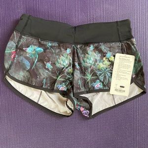 NWT Lululemon Run: Speed Short Curious Jungle Multi Size 4